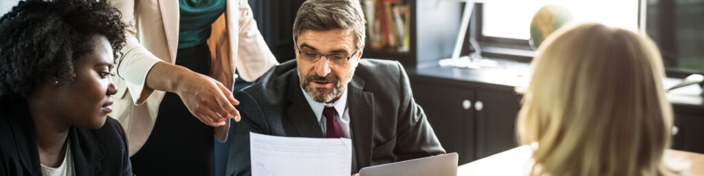 Gestión de las bajas médicas y control del absentismo laboral en 2026