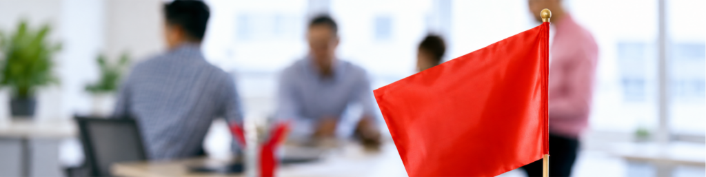 Conocer las principales red flags de una oferta de empleo puede ayudarte a identificar posibles fraudes antes de compartir tus datos.